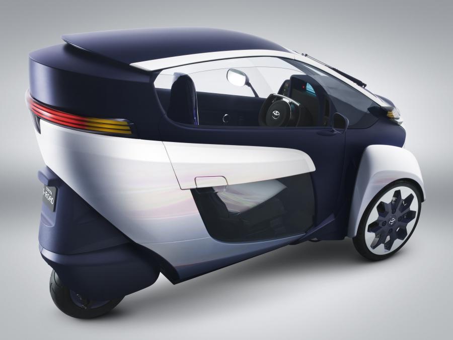  Toyota i-Road Concept 2013 года  (фото 13 из 15)
